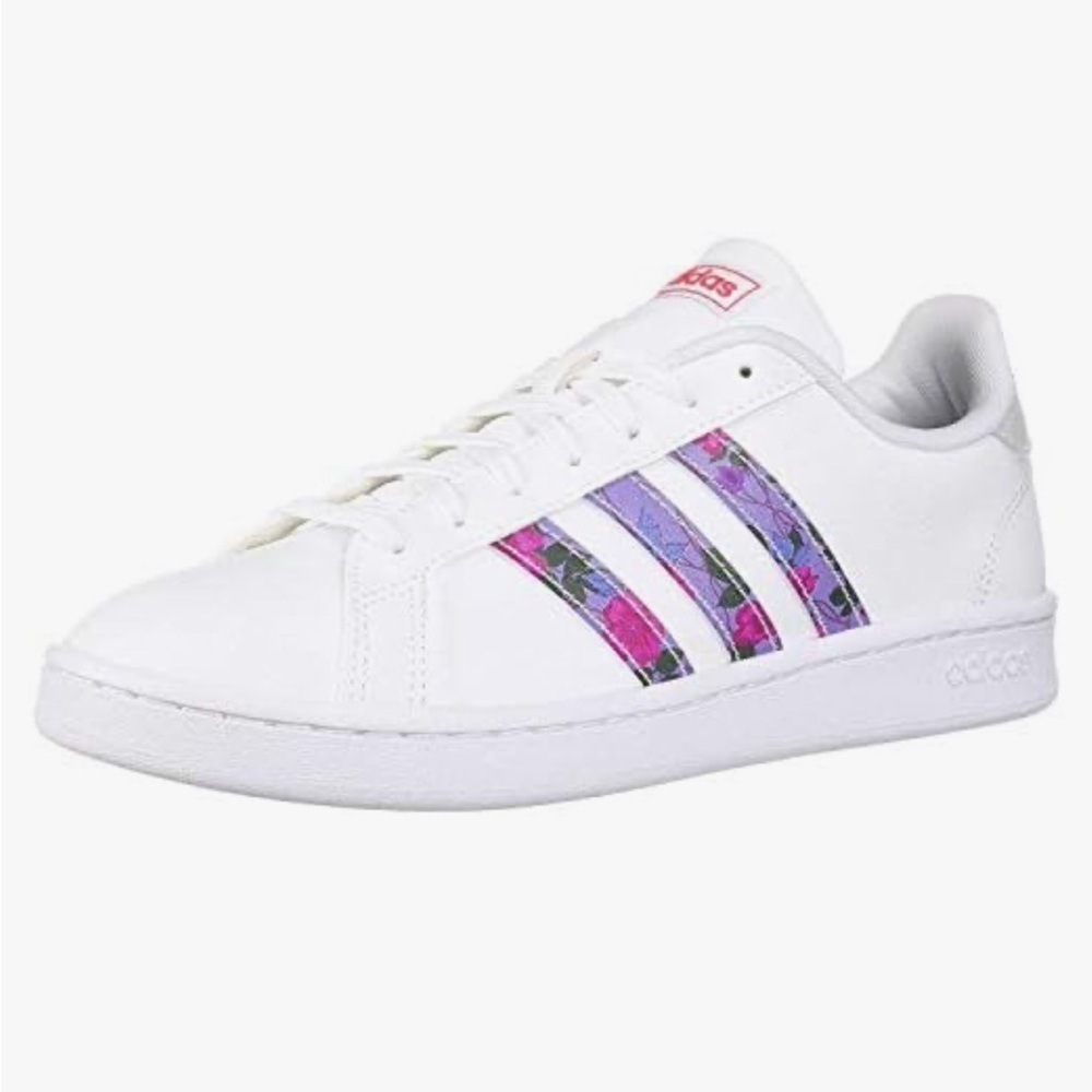 NIB Adidas FARM RIO Grand Court Sneakers EG0536
Floral Sz 7